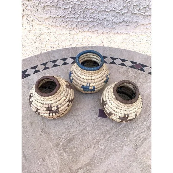 3 Miniature Native American Hand Woven Coiled Grass Seed Pots Papago Animals - Picture 2 of 13